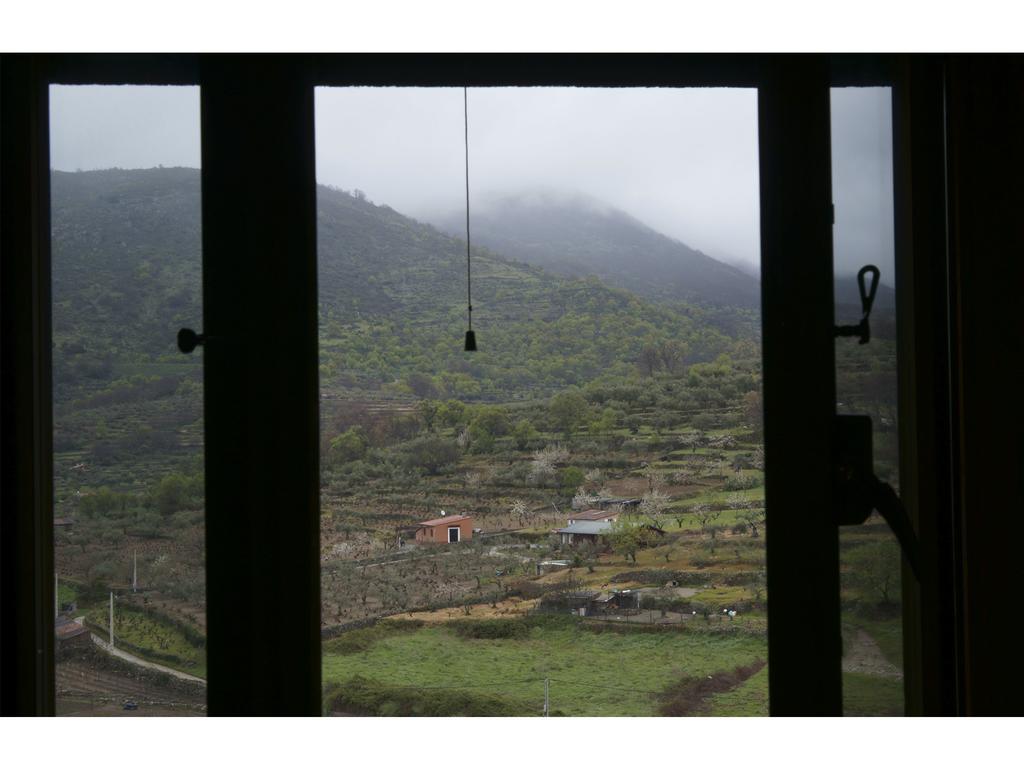 Apartamentos Rurales Victor Chamorro Del Arco Hervás المظهر الخارجي الصورة